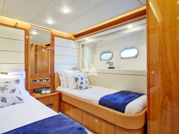 Image of Estia Orion yacht #38