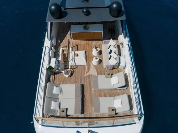 Sundeck