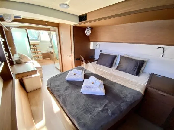 Master cabin with direct access to aft deck