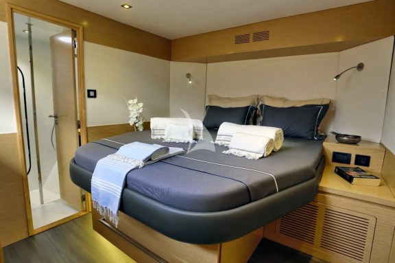 Guest cabin