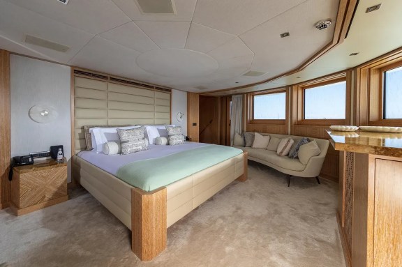 Main Deck - Master Suite