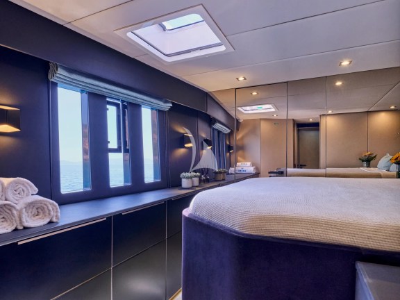 Guest cabin