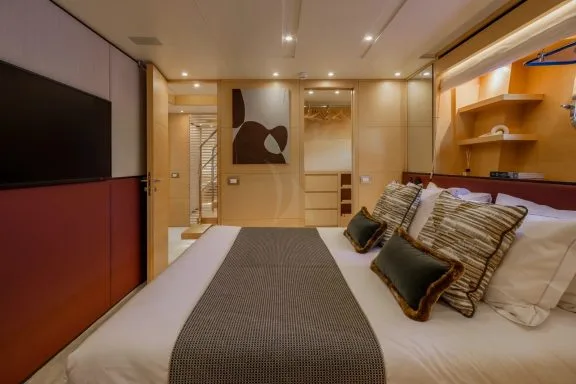 Image of ELYSIUM yacht #33