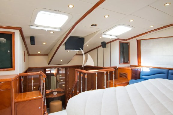 Image of DREAM B yacht #10