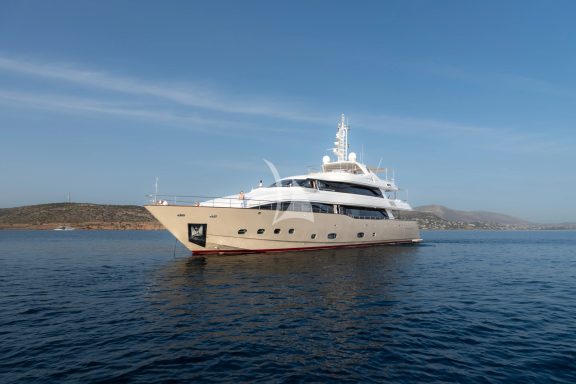 Image of Bunker yacht #2