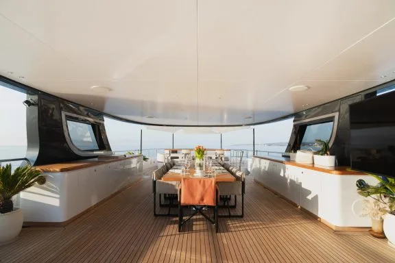Sundeck