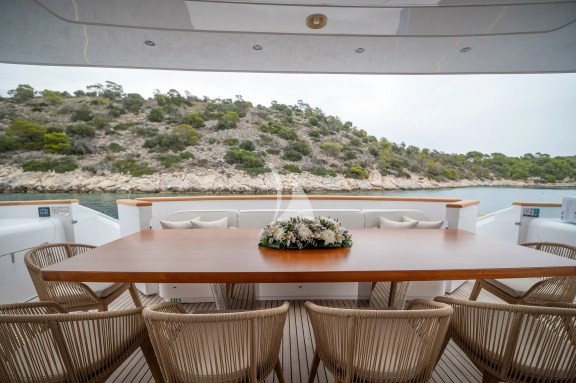 Image of PAREAKI II yacht #21