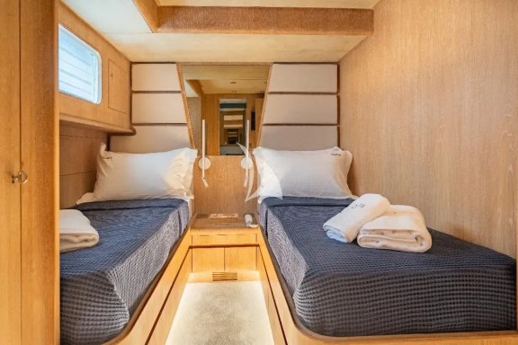 Twin Cabin 1