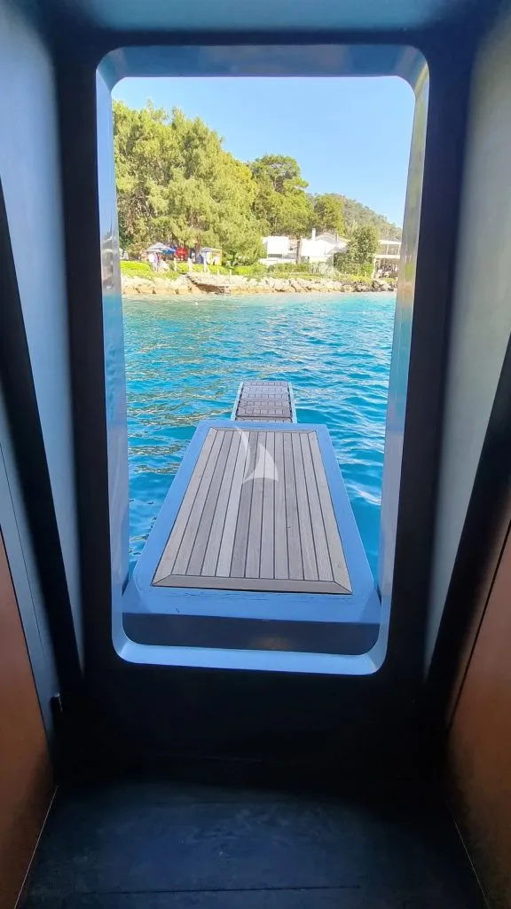 Image of NORTH WIND yacht #14