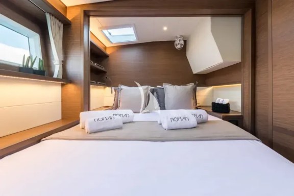 Double cabin