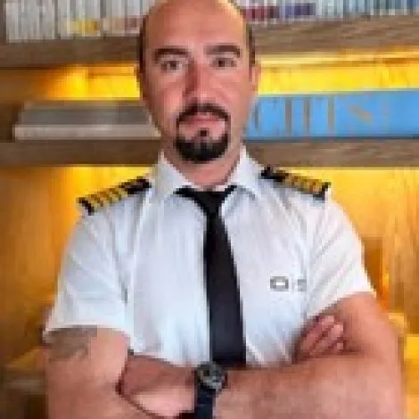 Crew of ORIENT STAR|Isa BESICKI — Chief engineer