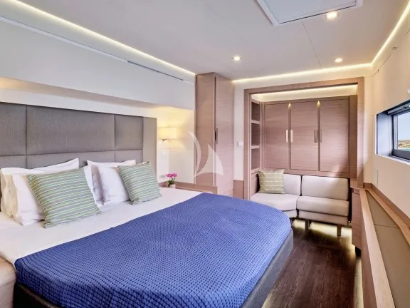 Master cabin with couch