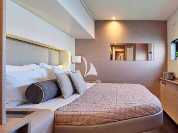 Guest cabin