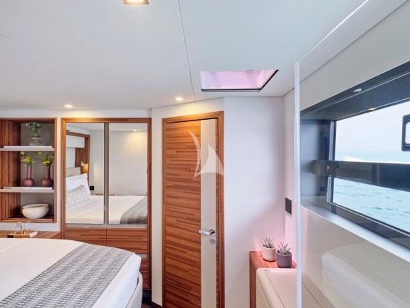 Guest cabin
