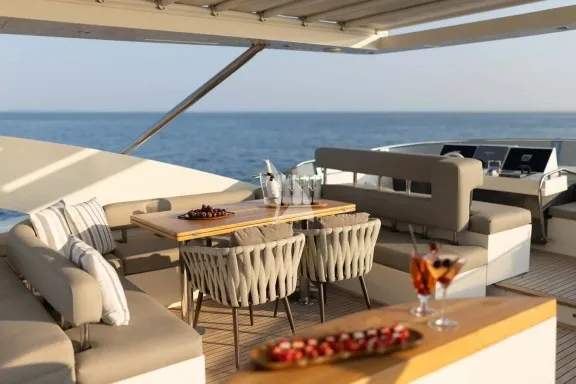 Fly Bridge dining table folded