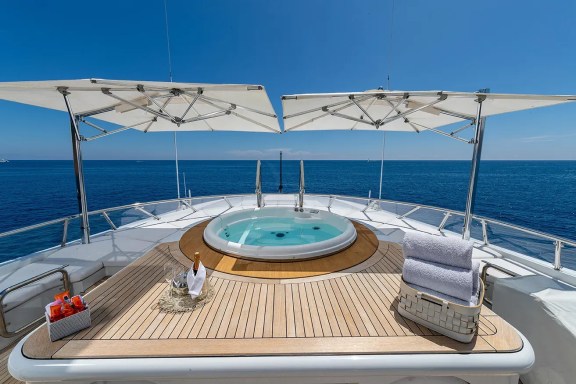 Sun Deck Jacuzzi