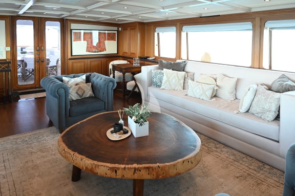 Image of KOKOMO NIGHTS yacht #11