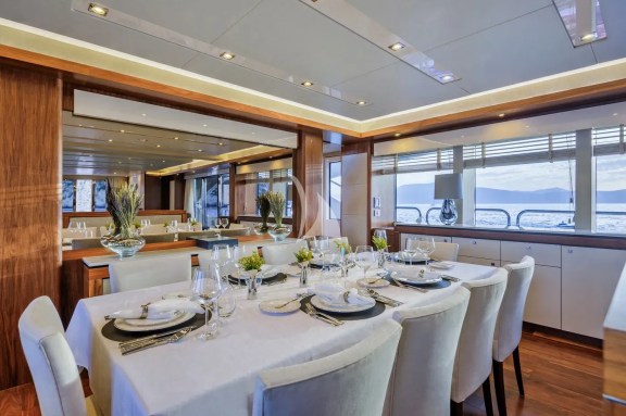 Image of GEORGE P yacht #14