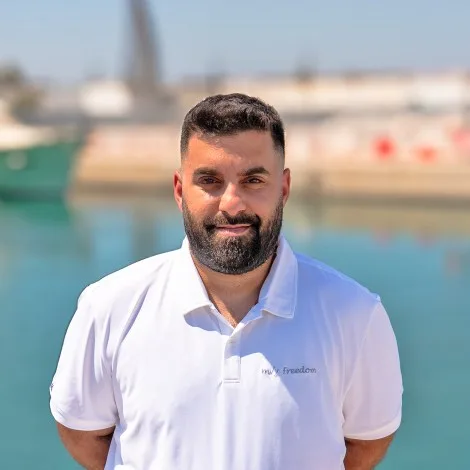 Crew of FREEDOM|Thanos Giannakopoulos — Chef