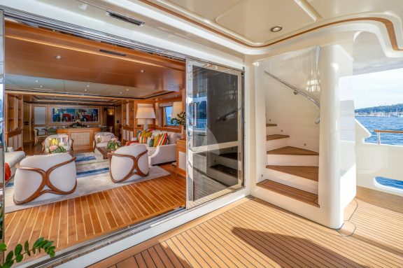 Main deck aft to salon