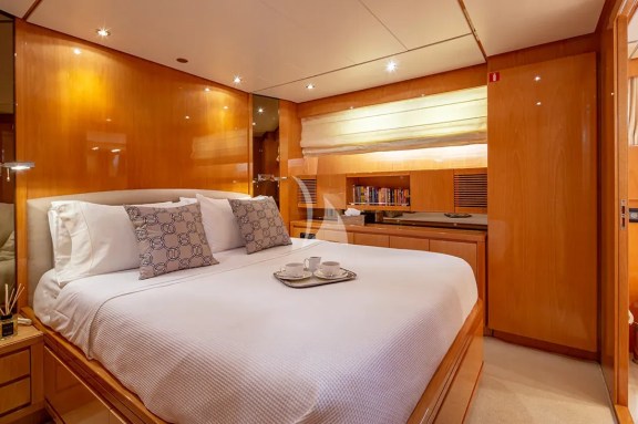 Image of THE BIRD yacht #14