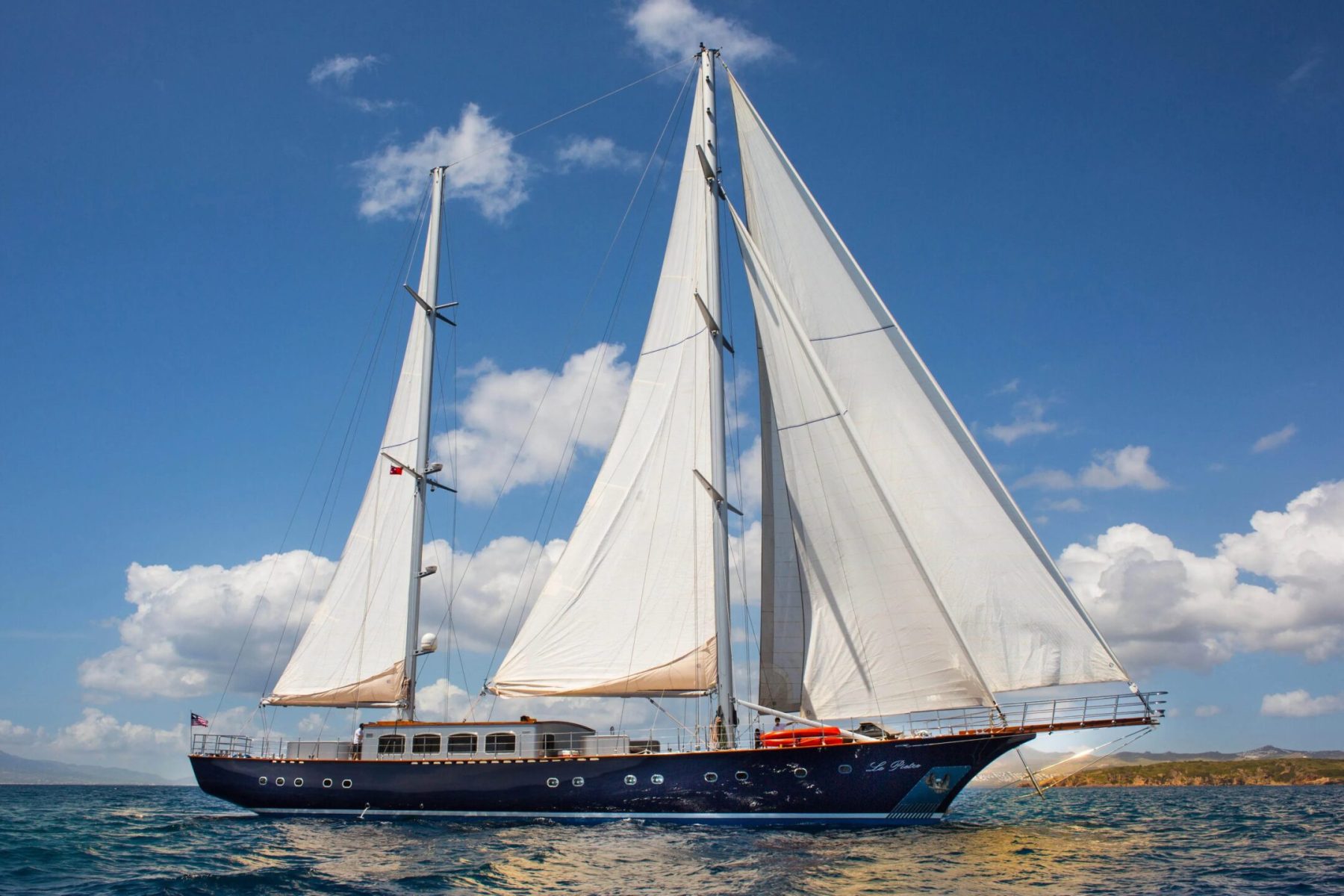 Main image of LE PIETRE yacht