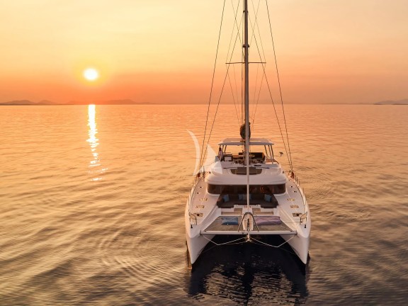 Image of AZUL yacht #31