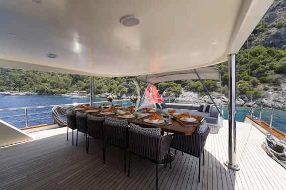 Image of QUEEN OF MAKRI yacht #9