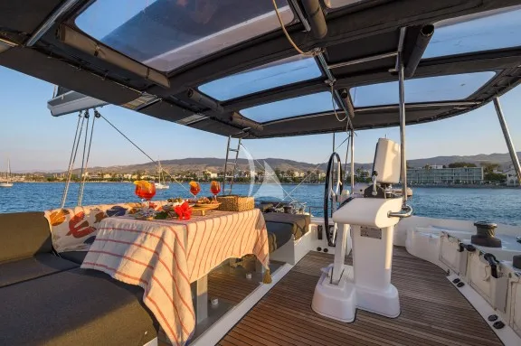 Image of LARGO WINCH yacht #11