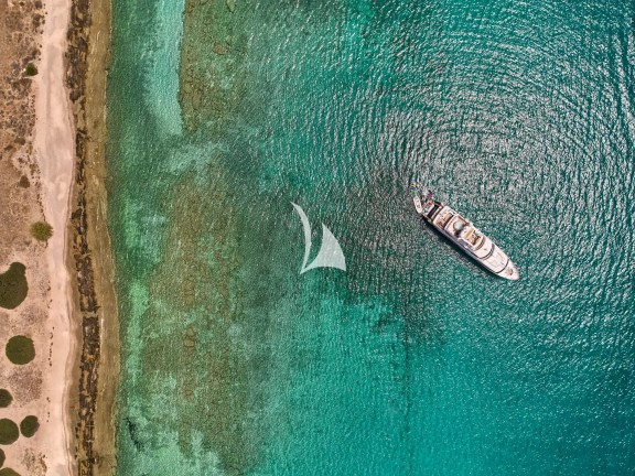 Image of OPTION B yacht #27