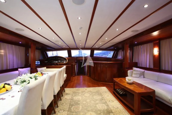 Salon II