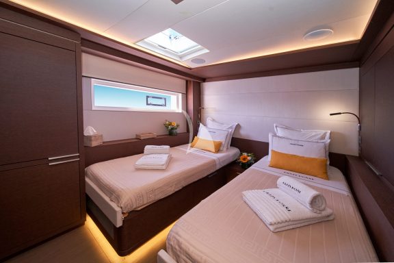 Twin Cabin (convertible to double)