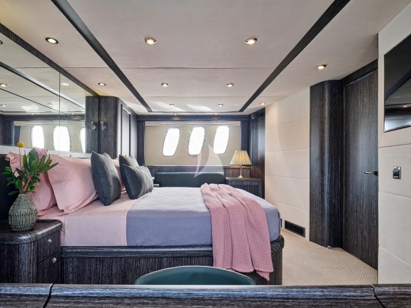 Image of M FIVE yacht #29