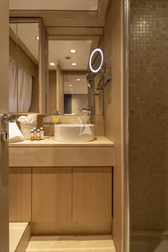Guest Cabin WC