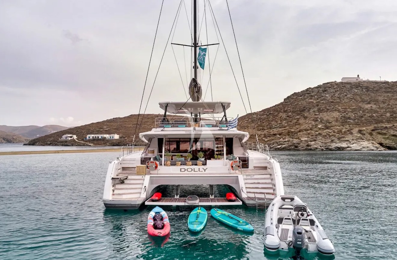 DOLLY 67ft Fountaine Pajot power catamaran charter in Greece