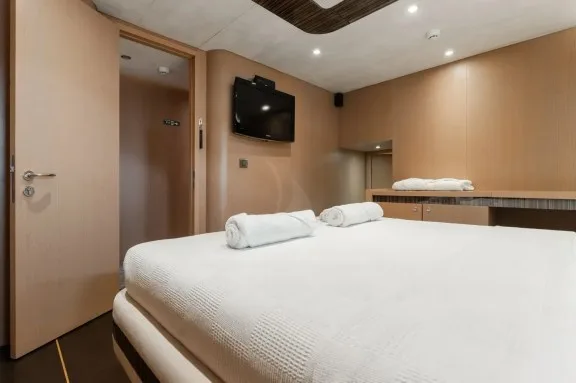 Image of LE PIETRE yacht #22