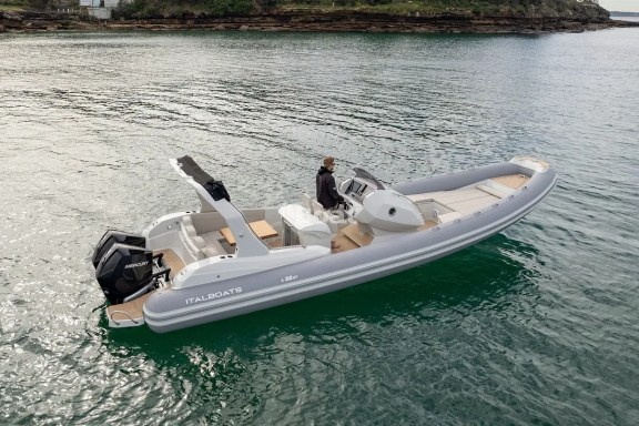 CHASE BOAT STINGHER 32