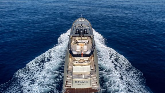 Image of HOKULANI yacht #16