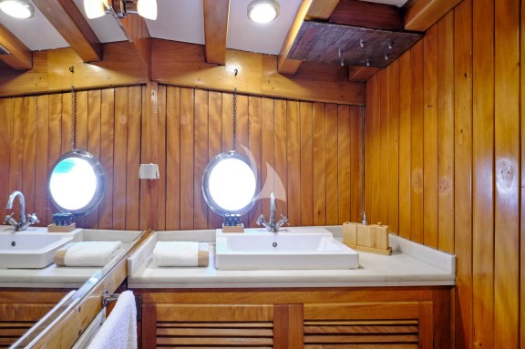 Image of WHITE PEARL yacht #39