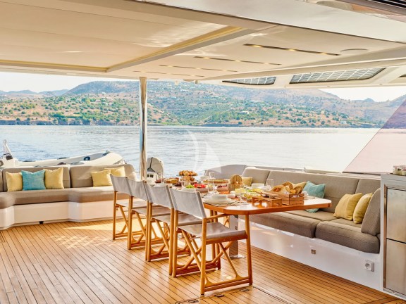 Aft dining area