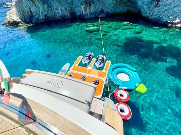 2 Sea Doo Spark, 1 Williams Dieseljet