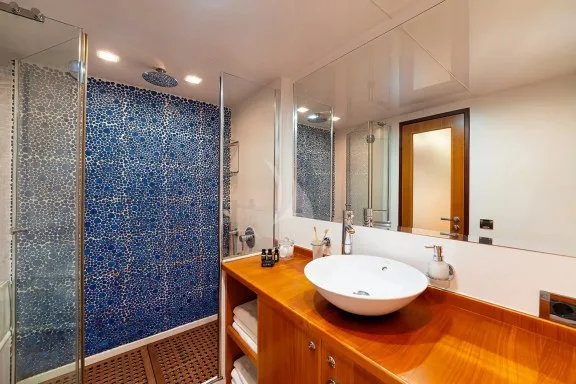 Master Cabin Bathroom