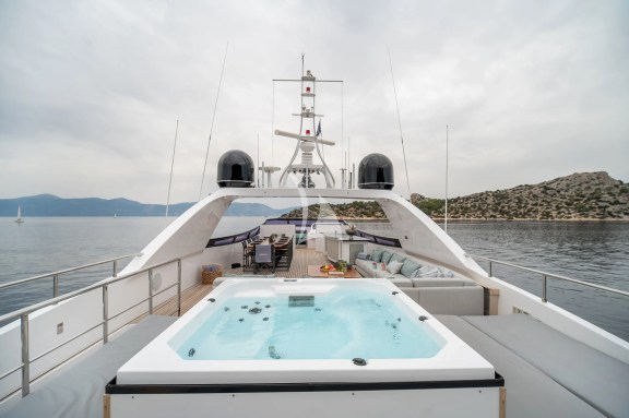 Image of PAREAKI II yacht #33