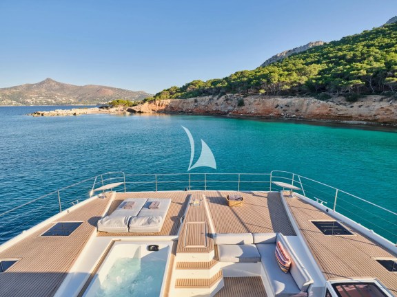 Front deck