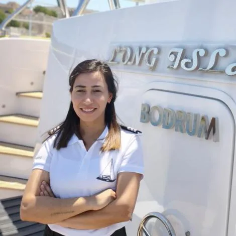 Crew of LONG ISLAND|Medine YasaK — Housekeeping