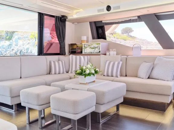 main saloon