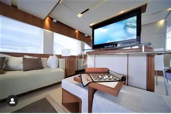 Pop Up TV with 360 degrees turn