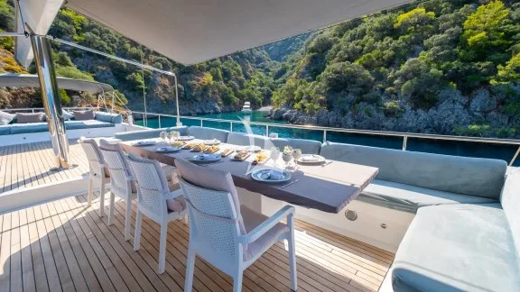 Image of ESMA SULTAN yacht #10