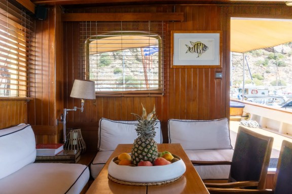 Image of Aphrodite yacht #17