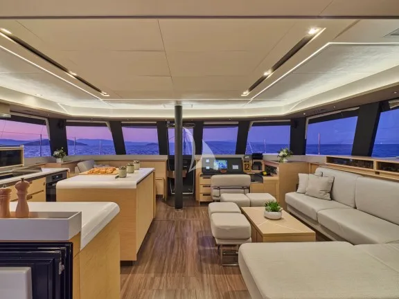 Image of SERENISSIMA yacht #27